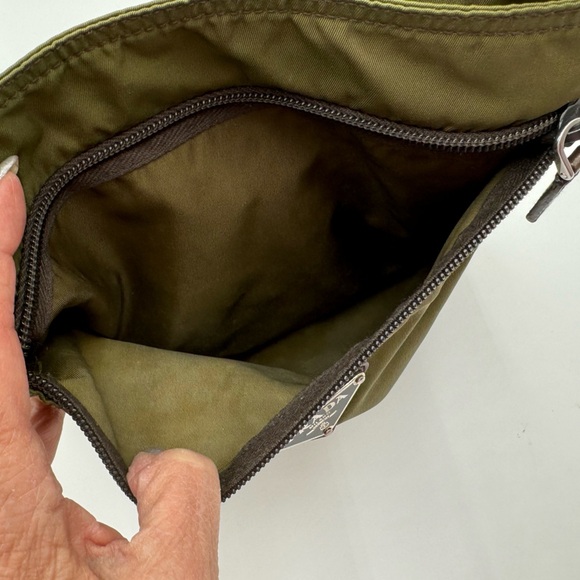 Prada - Authentic - Nylon/Canvas Messenger Crossbody - Green - Picture 6 of 16